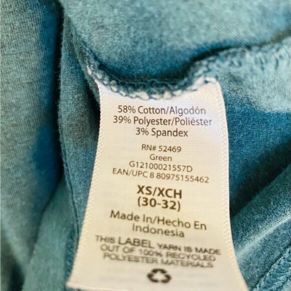 Adventure Awaits Graphic V-Neck T-Shirt By George XS/XCH (30-32) - Picture 6 of 7